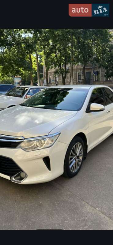 Toyota Camry 2017