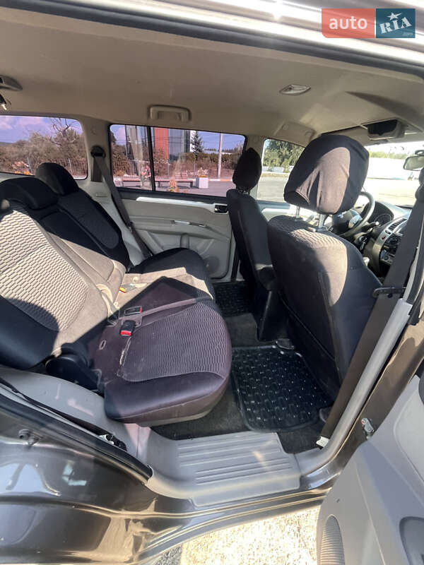 Mitsubishi Pajero Sport 2013