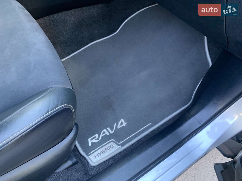 Toyota RAV4 2017
