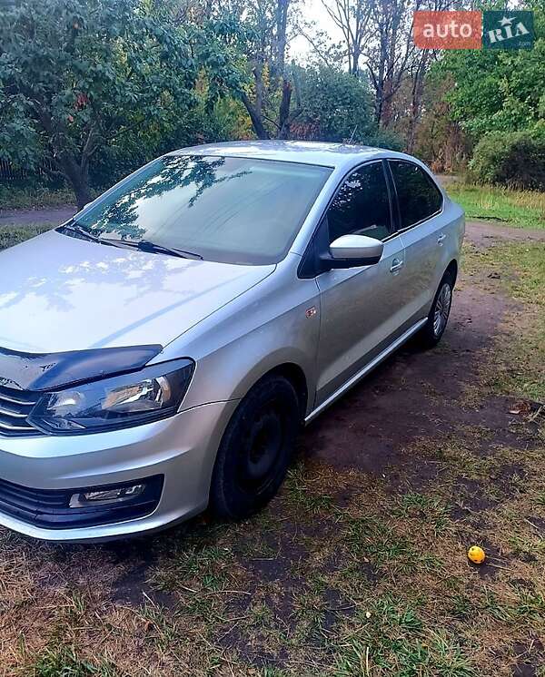 Volkswagen Polo 2015