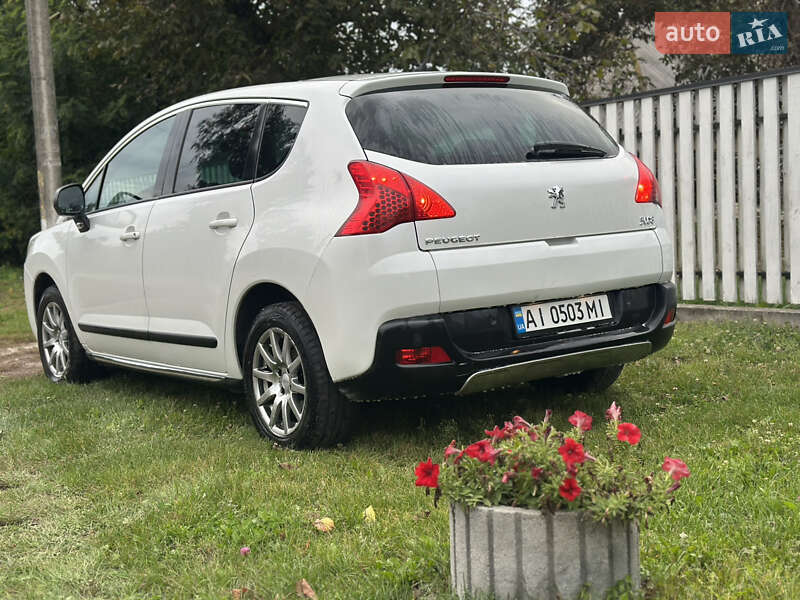 Peugeot 3008 2011