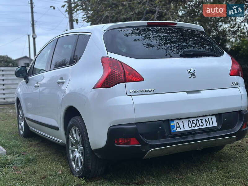 Peugeot 3008 2011