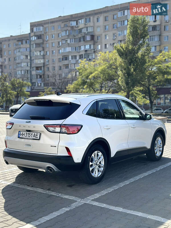 Ford Kuga 2021