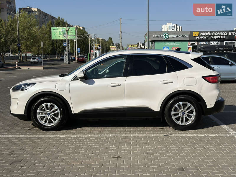 Ford Kuga 2021