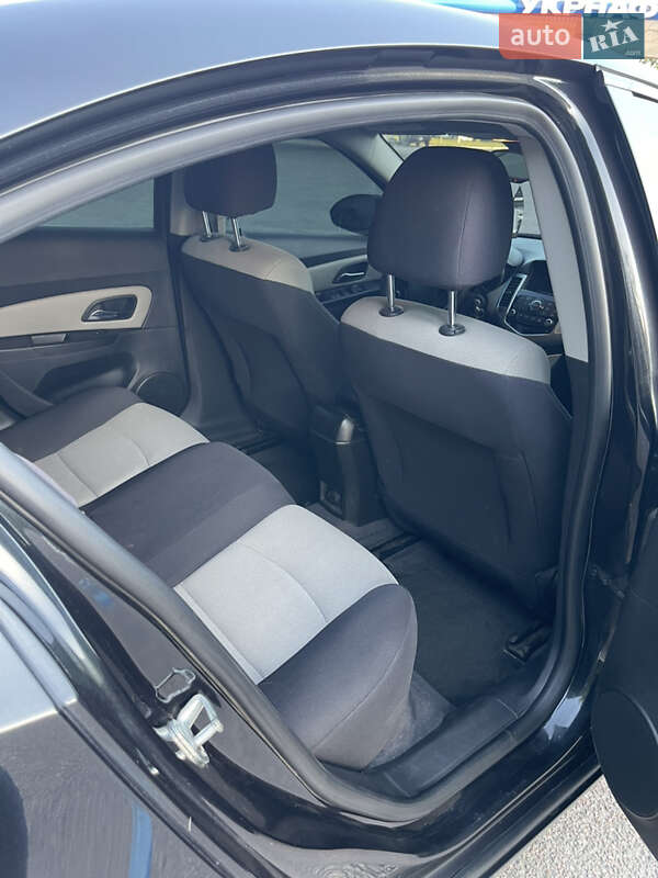 Chevrolet Cruze 2012