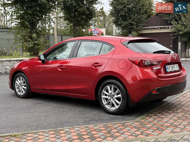 Mazda 3 2015