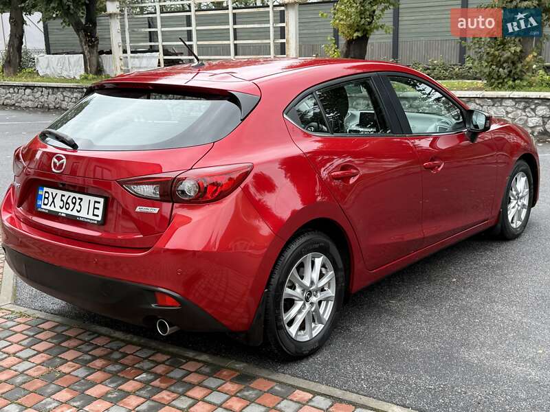 Mazda 3 2015