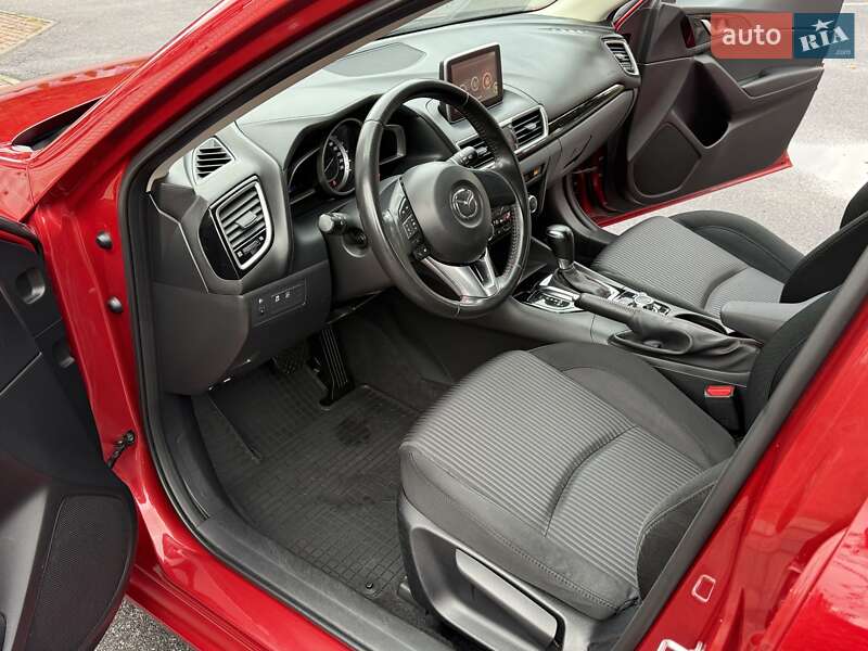 Mazda 3 2015