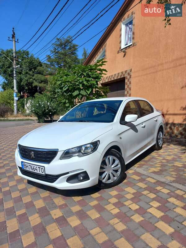 Peugeot 301 2019