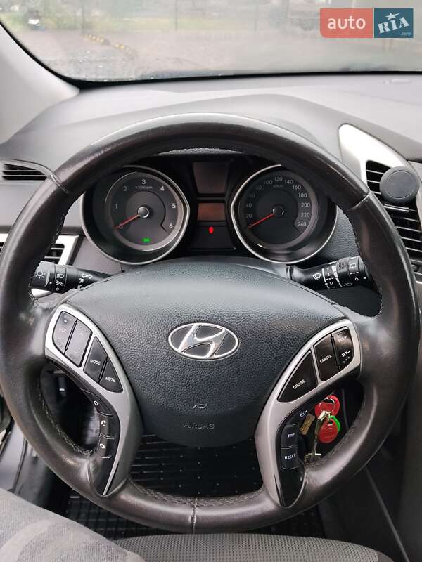 Hyundai i30 2013