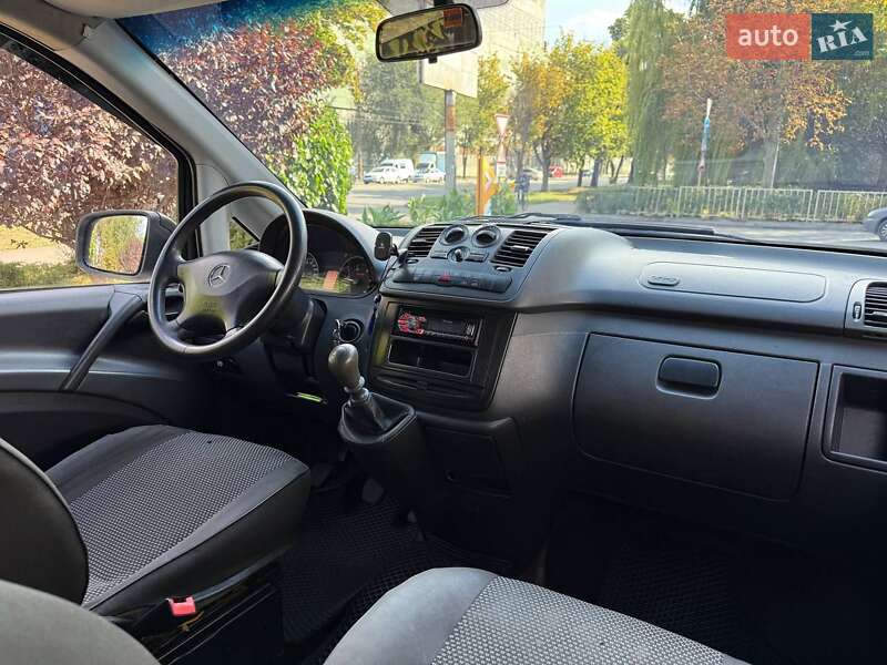 Mercedes-Benz Vito 2013