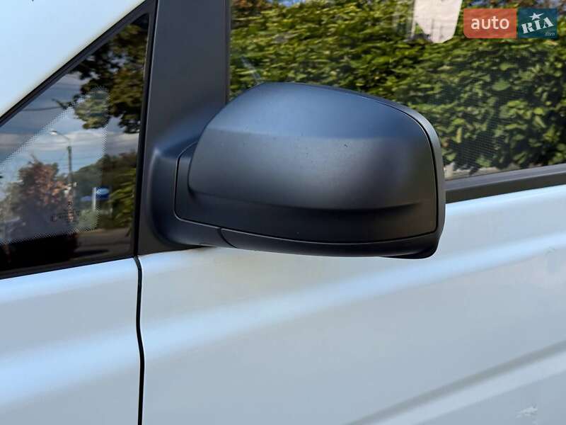 Mercedes-Benz Vito 2013