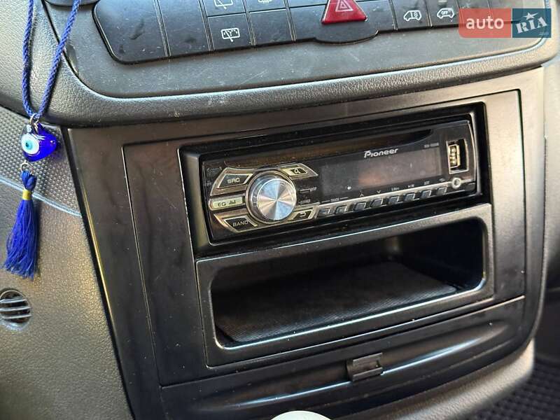 Mercedes-Benz Vito 2013