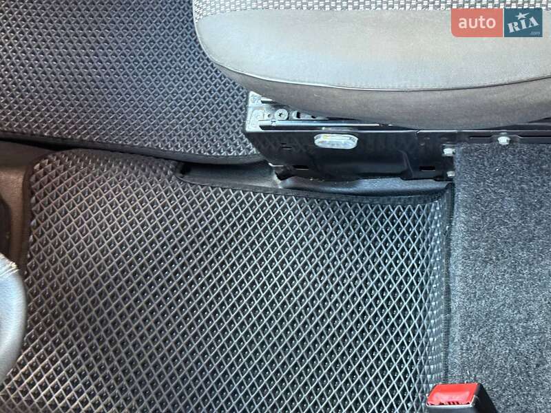 Mercedes-Benz Vito 2013