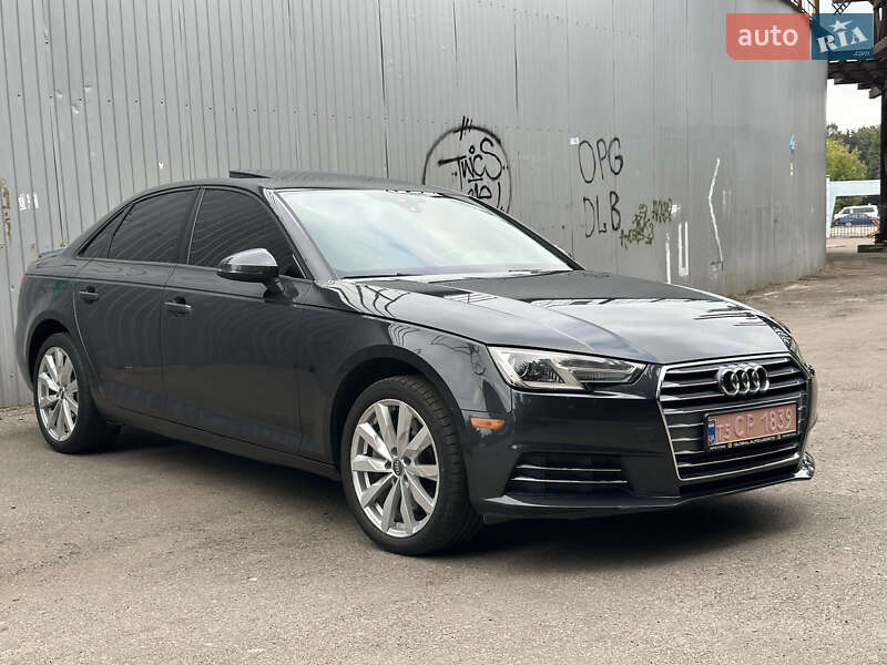 Audi A4 2017
