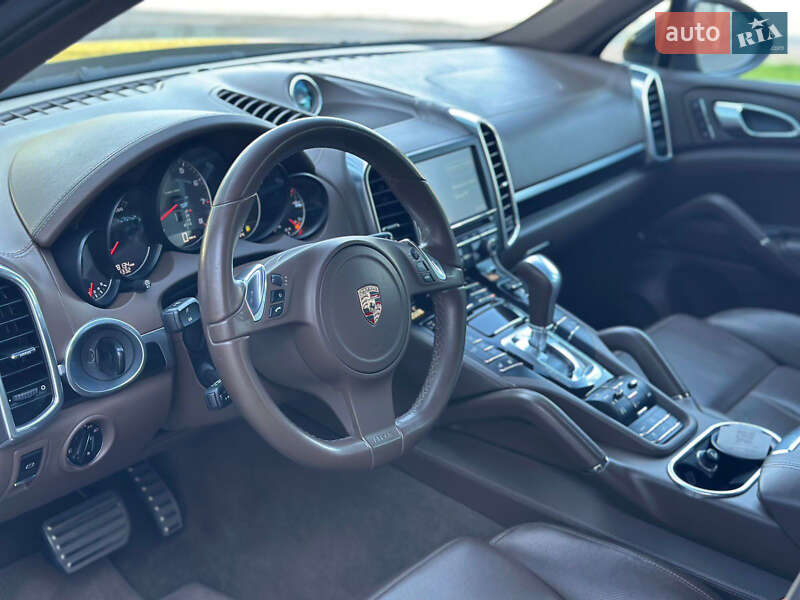 Porsche Cayenne 2012