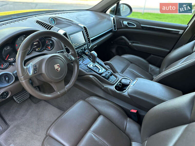 Porsche Cayenne 2012
