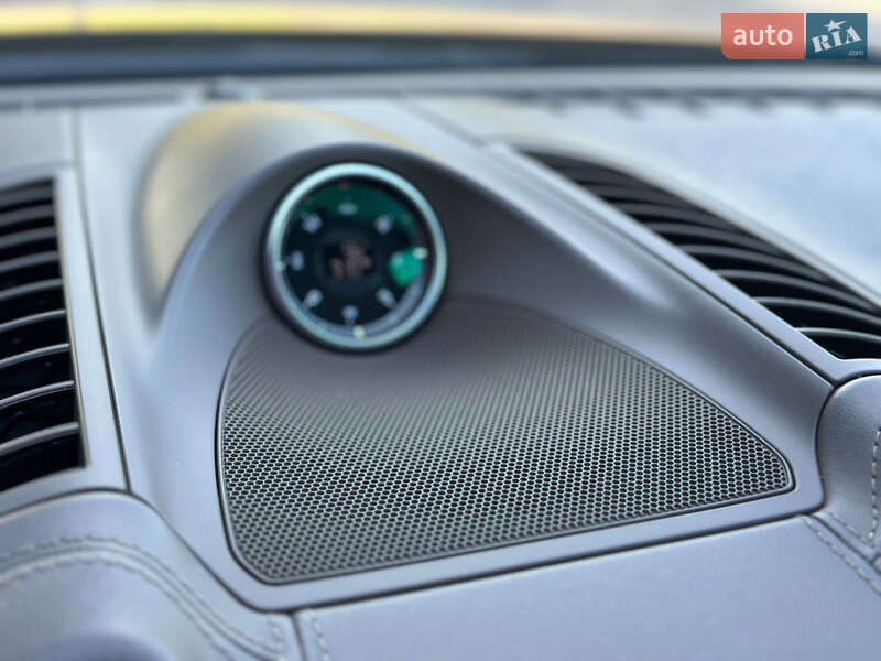 Porsche Cayenne 2012