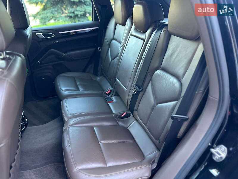 Porsche Cayenne 2012