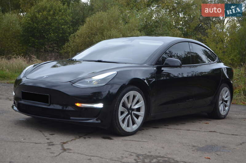 Tesla Model 3 2021
