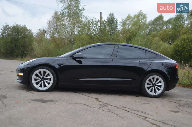 Tesla Model 3 2021