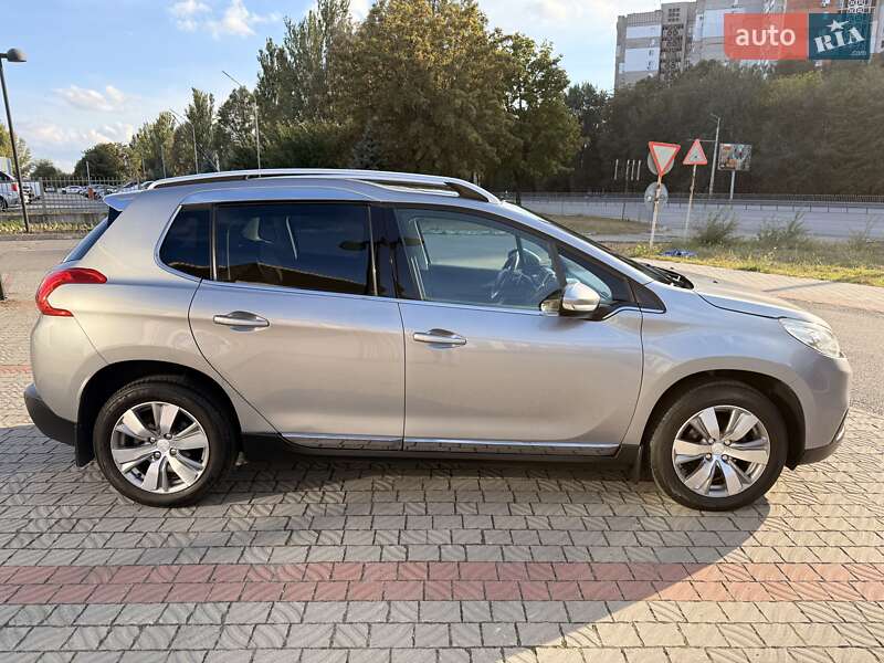 Peugeot 2008 2015