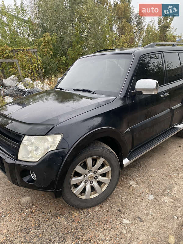 Mitsubishi Pajero Wagon 2010