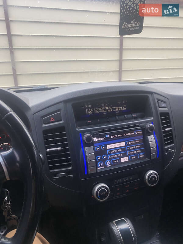 Mitsubishi Pajero Wagon 2010