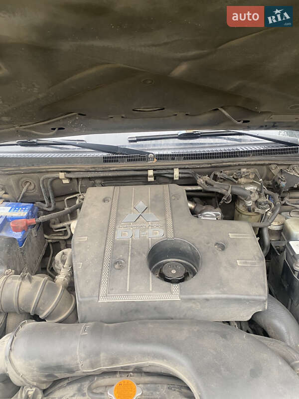 Mitsubishi Pajero Wagon 2010