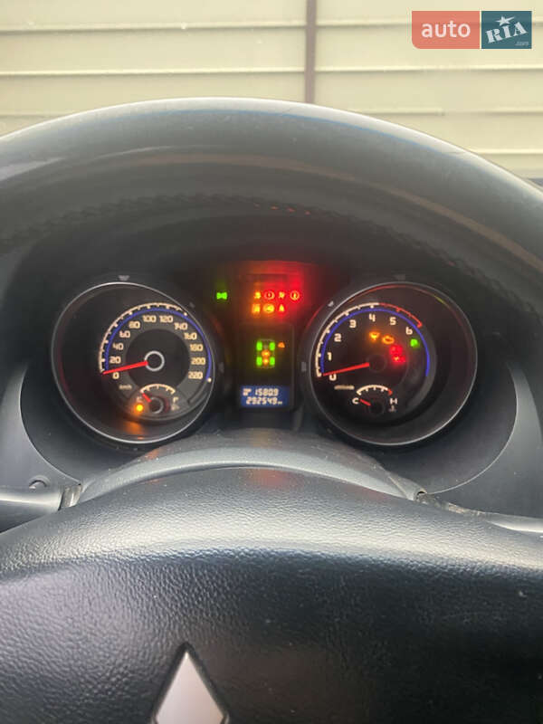 Mitsubishi Pajero Wagon 2010