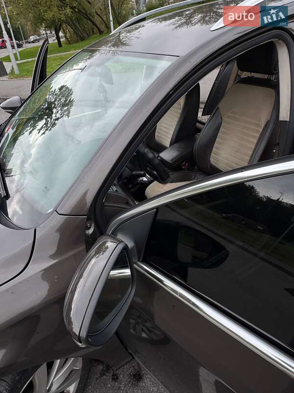 Volkswagen Passat 2012