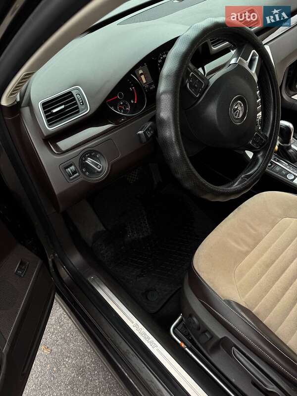Volkswagen Passat 2012