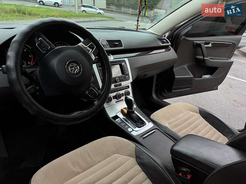 Volkswagen Passat 2012