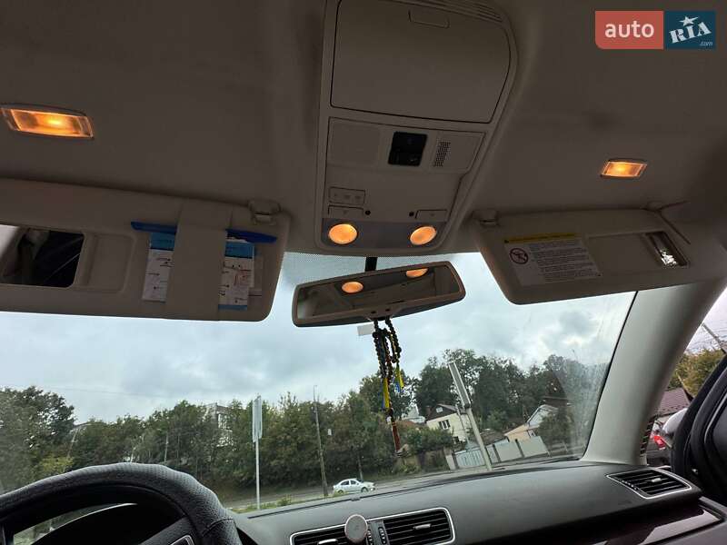 Volkswagen Passat 2012