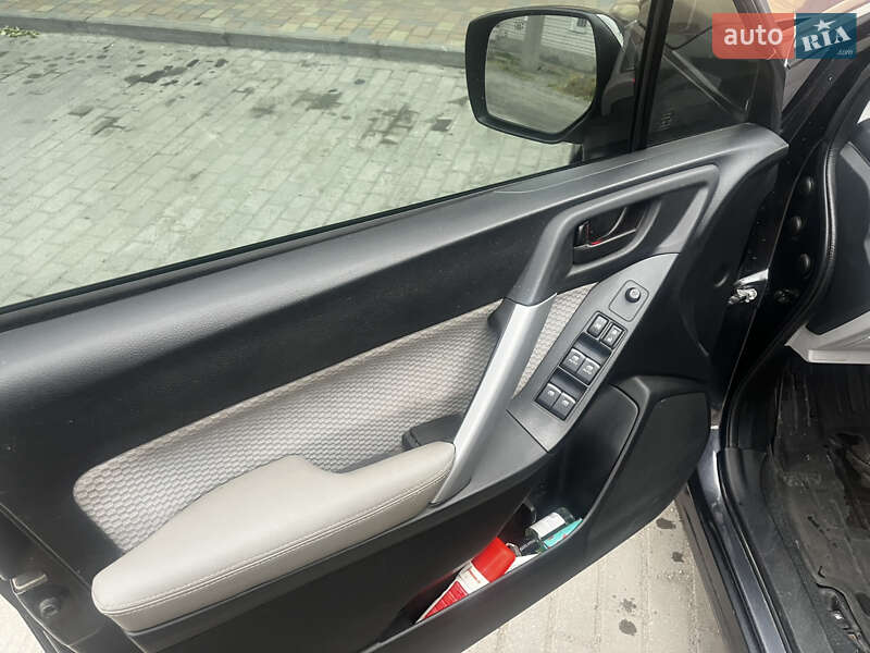 Subaru Forester 2016