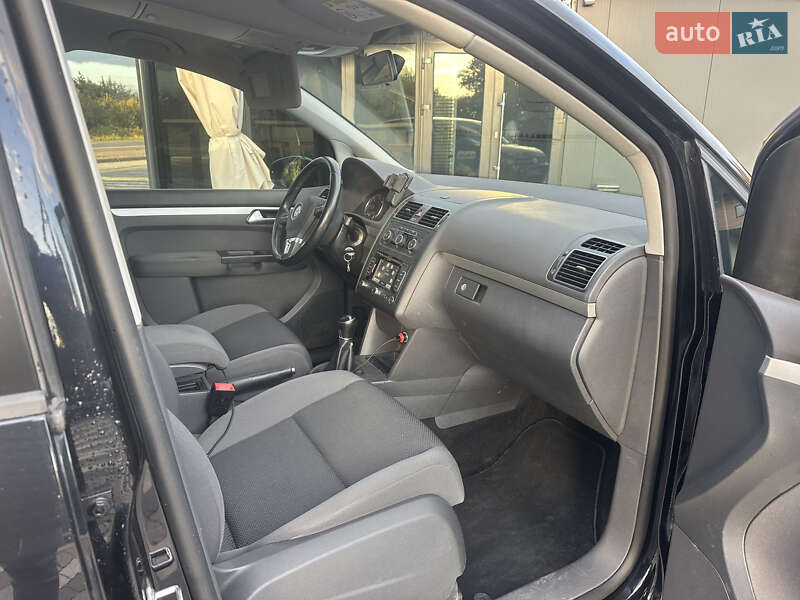 Volkswagen Touran 2014