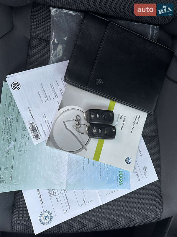 Volkswagen Touran 2014