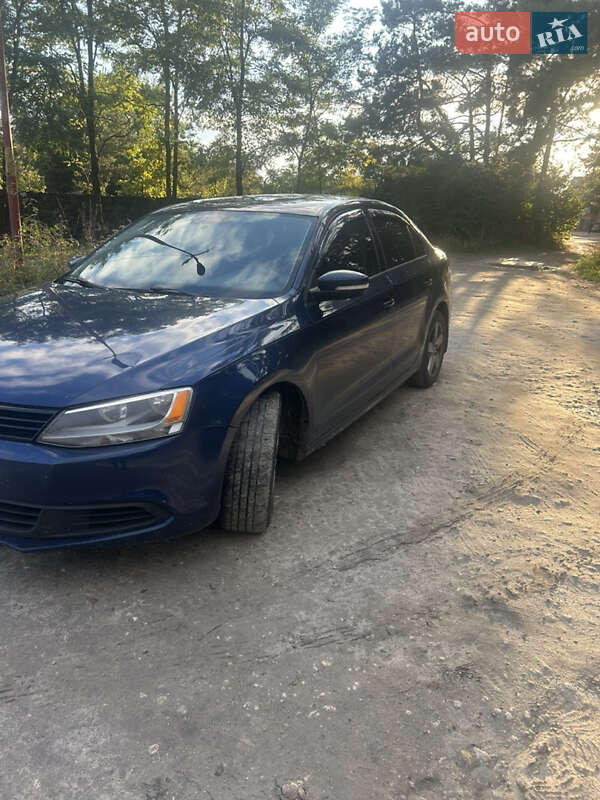 Volkswagen Jetta 2011