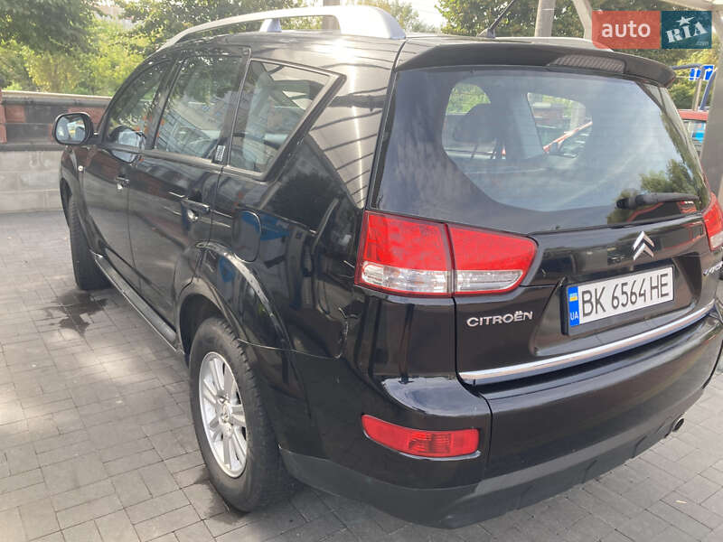 Citroen C-Crosser 2012