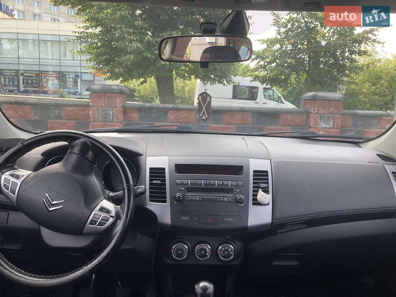 Citroen C-Crosser 2012