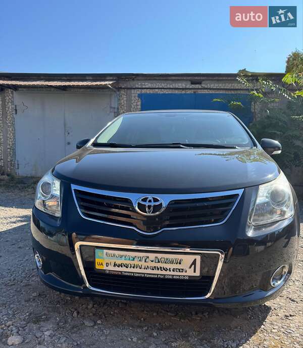 Toyota Avensis 2011