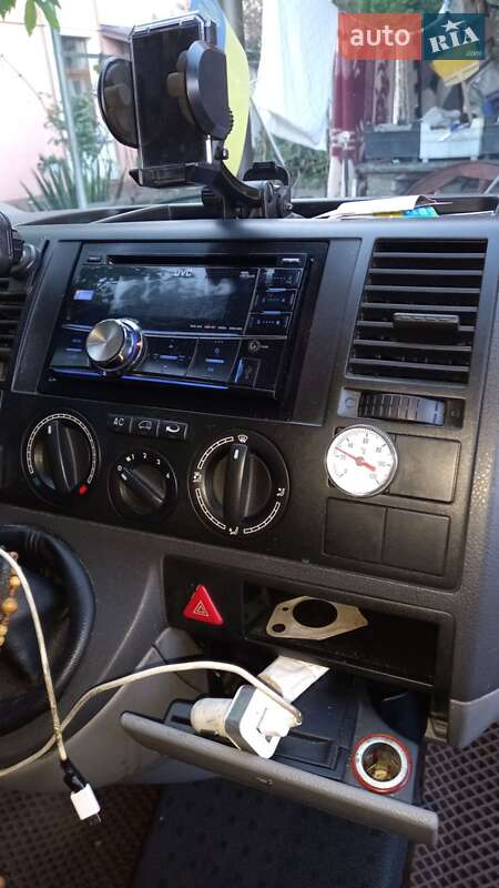 Volkswagen Caravelle 2008