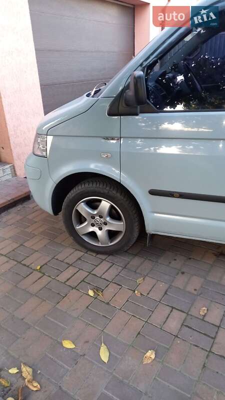 Volkswagen Caravelle 2008