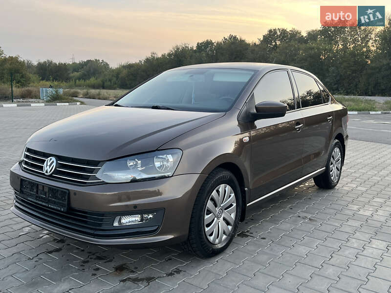 Volkswagen Polo 2016