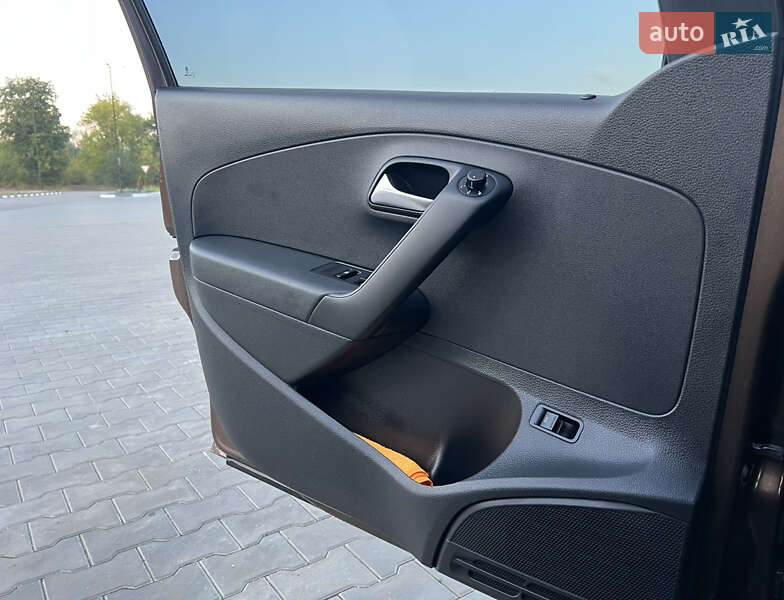 Volkswagen Polo 2016