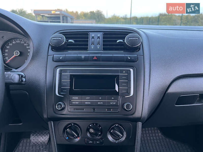 Volkswagen Polo 2016