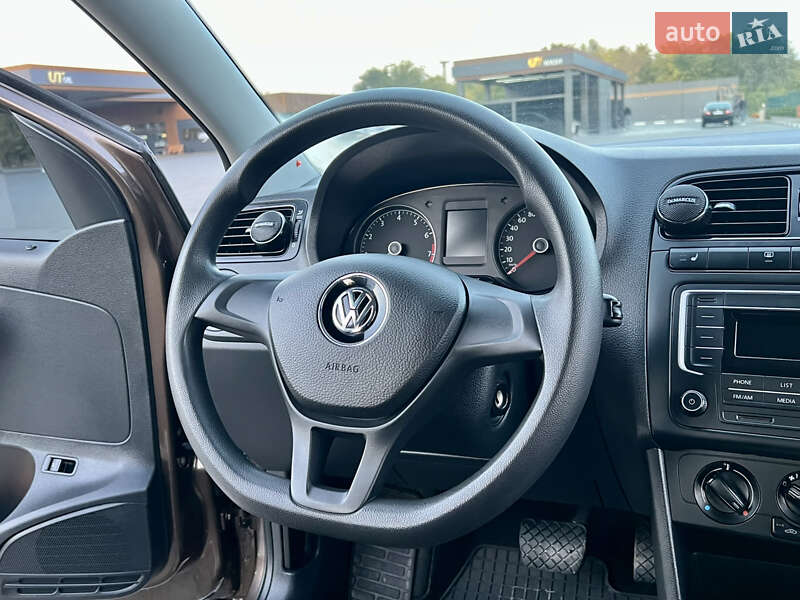 Volkswagen Polo 2016