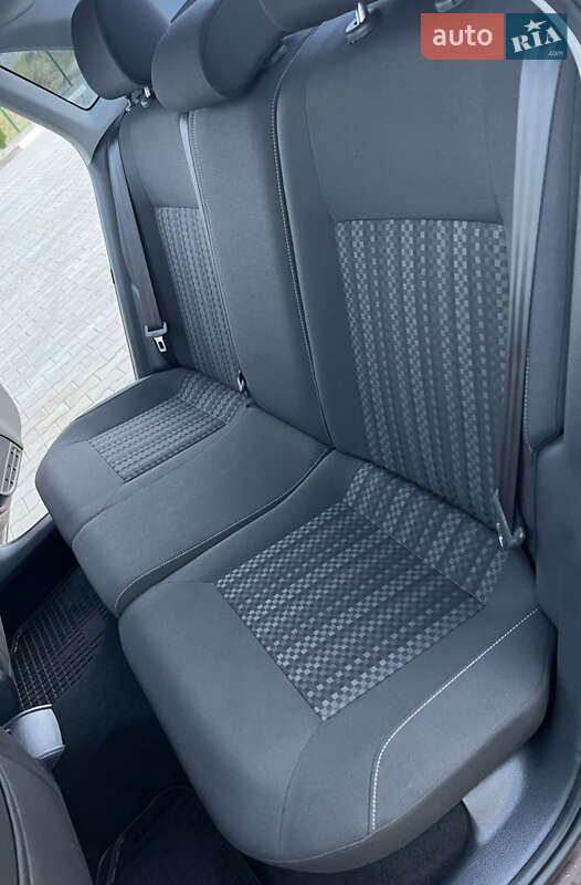 Volkswagen Polo 2016