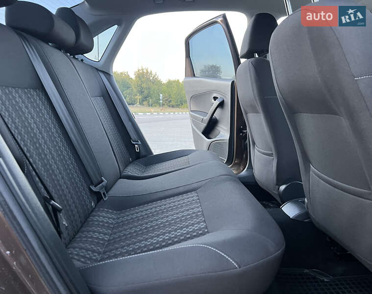 Volkswagen Polo 2016