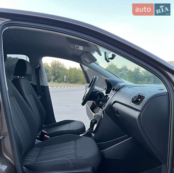 Volkswagen Polo 2016